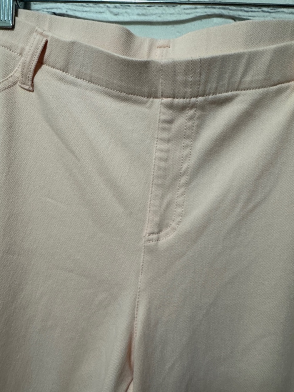 NWOT Faded Glory (20) Women’s Pink Pull-On Stretch Capri Jean Look Back Pockets - Picture 4 of 8